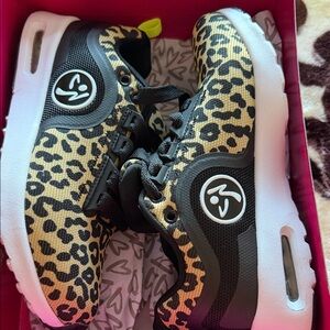 Zumba Fitness cheetah Print Sneakers - Black and Tan 6